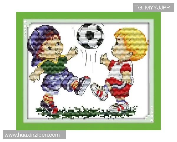 以足球巨星长挂画点亮热血青春激发运动梦想空间